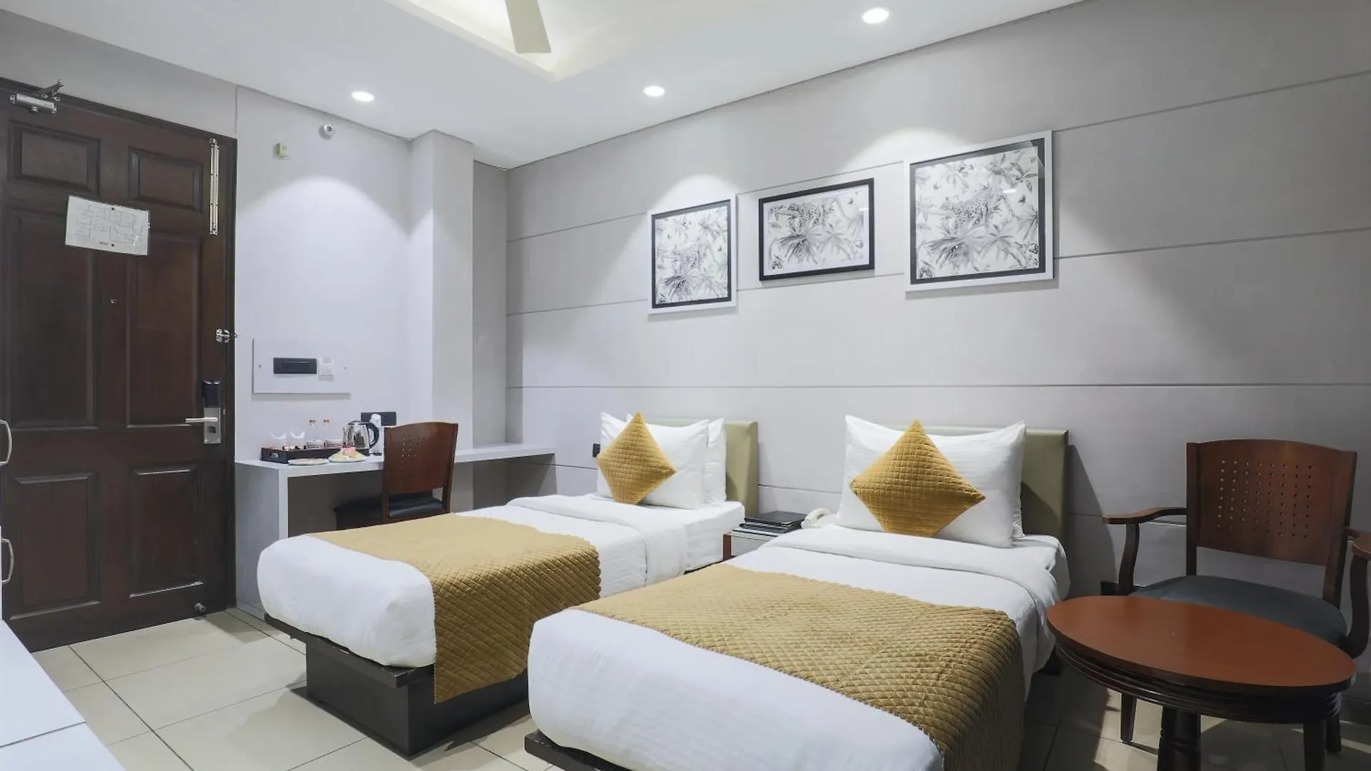 Cosy Grand, Chanakyapuri By The Cosy Hotels New Delhi